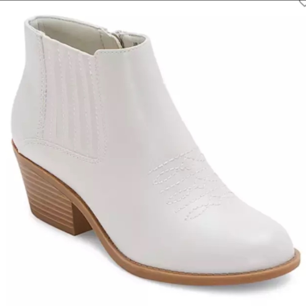 Frye and Co Juce boots color ICE